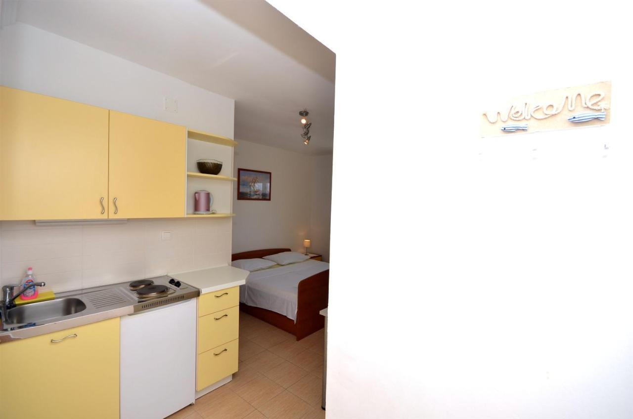 Apartments And Rooms Mare 보디체 외부 사진